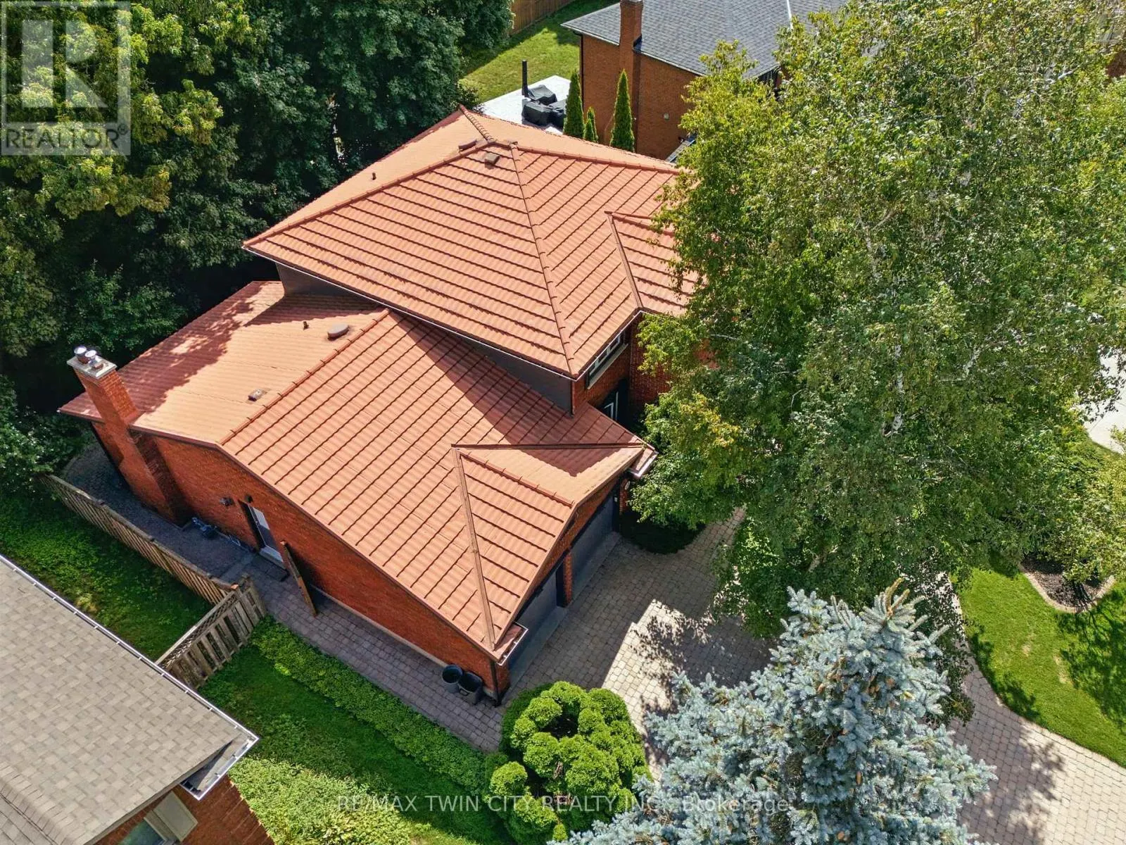 91 ABBEY CLOSE