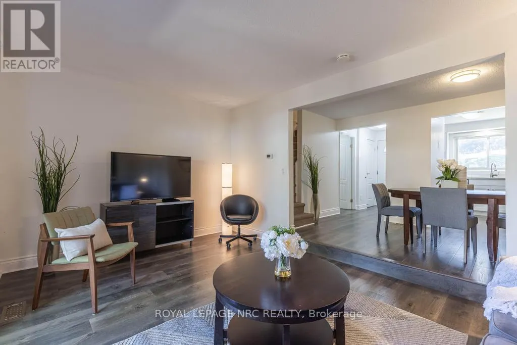 40 - 151 LINWELL ROAD, #40