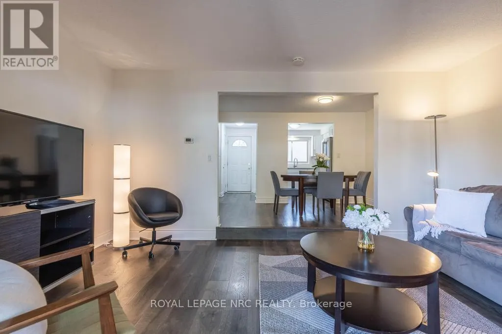 40 - 151 LINWELL ROAD, #40