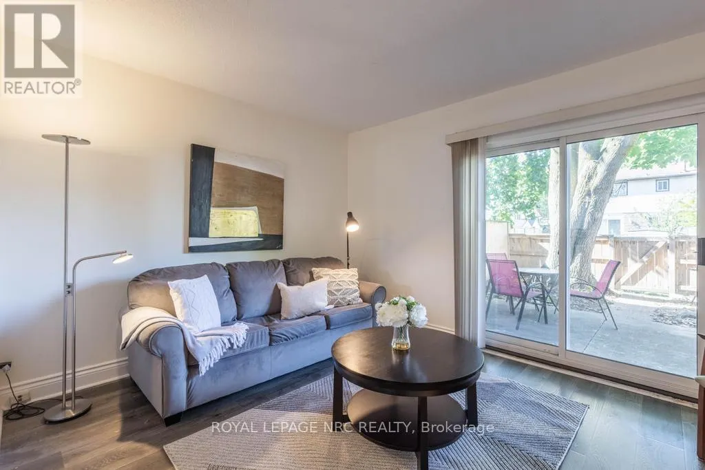 40 - 151 LINWELL ROAD, #40