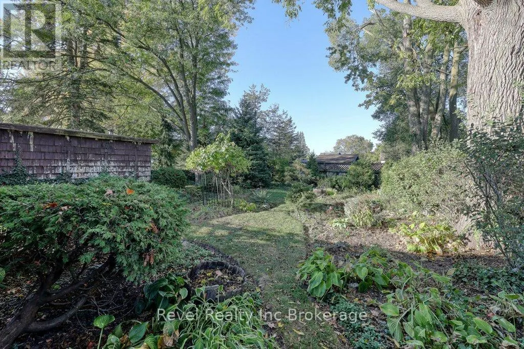 46 AILEEN DRIVE