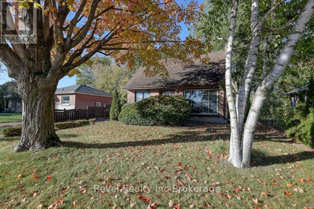 46 AILEEN DRIVE