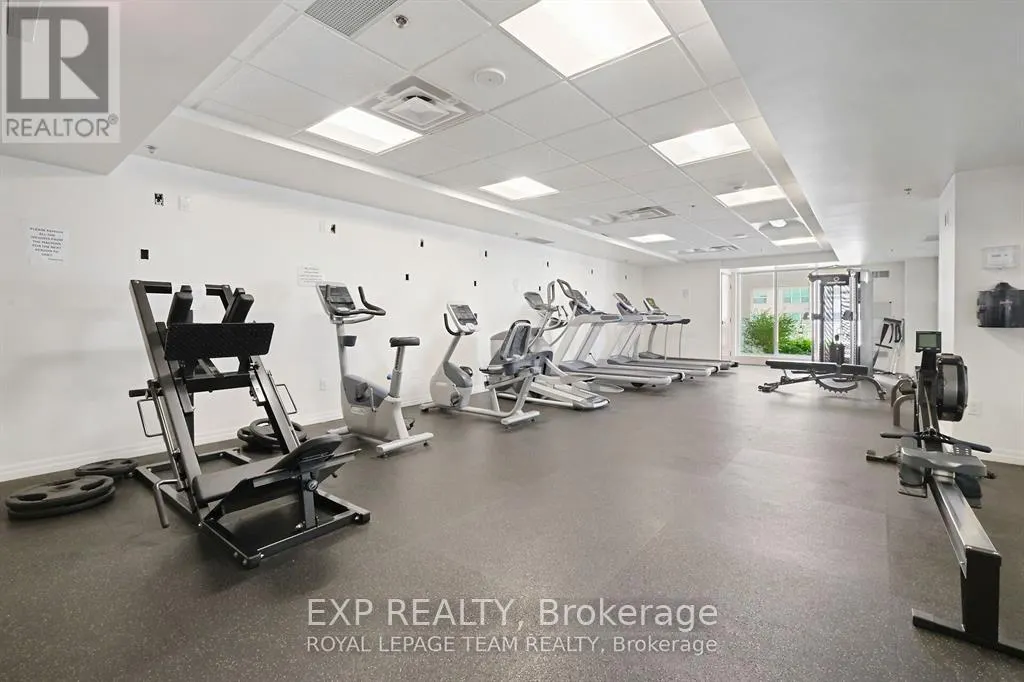 2303 - 242 RIDEAU STREET