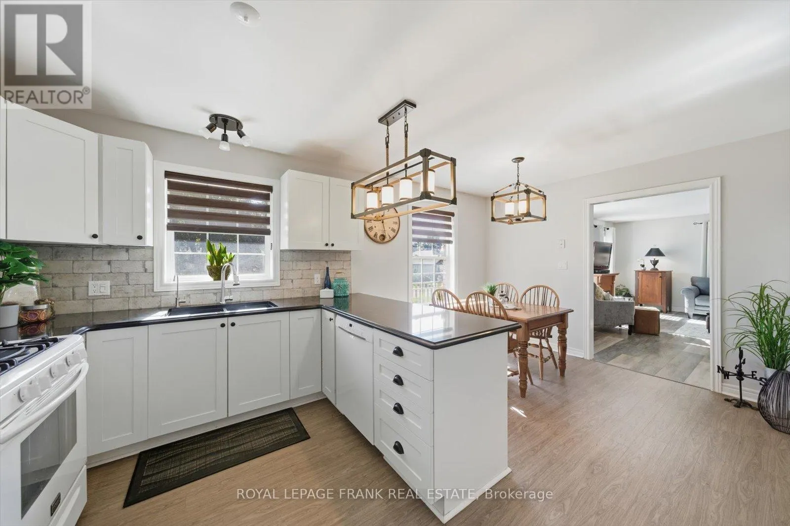 34 RIVERVIEW ROAD
