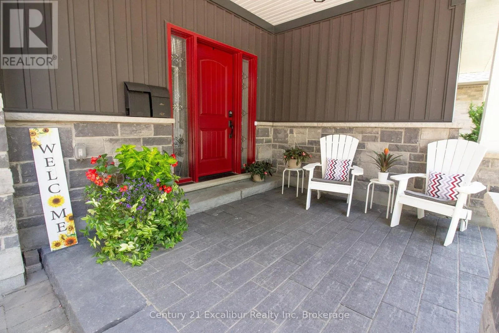 566 ST. PATRICK STREET E