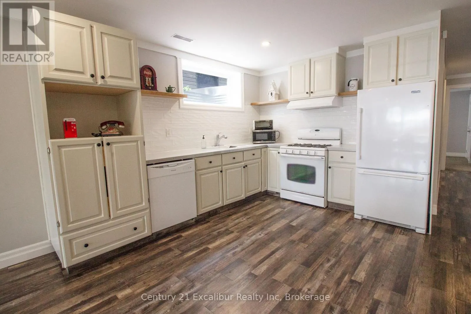 566 ST. PATRICK STREET E