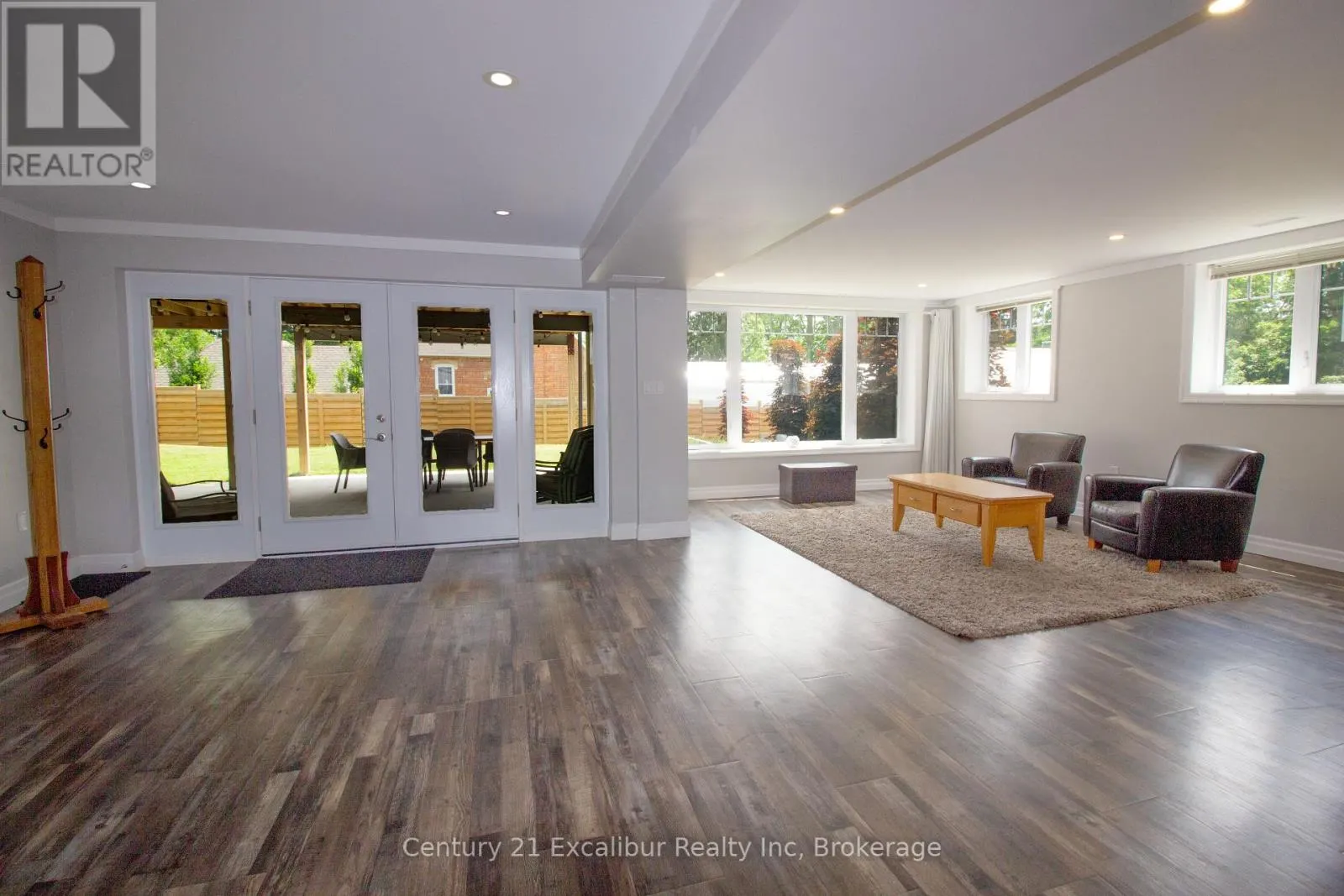 566 ST. PATRICK STREET E
