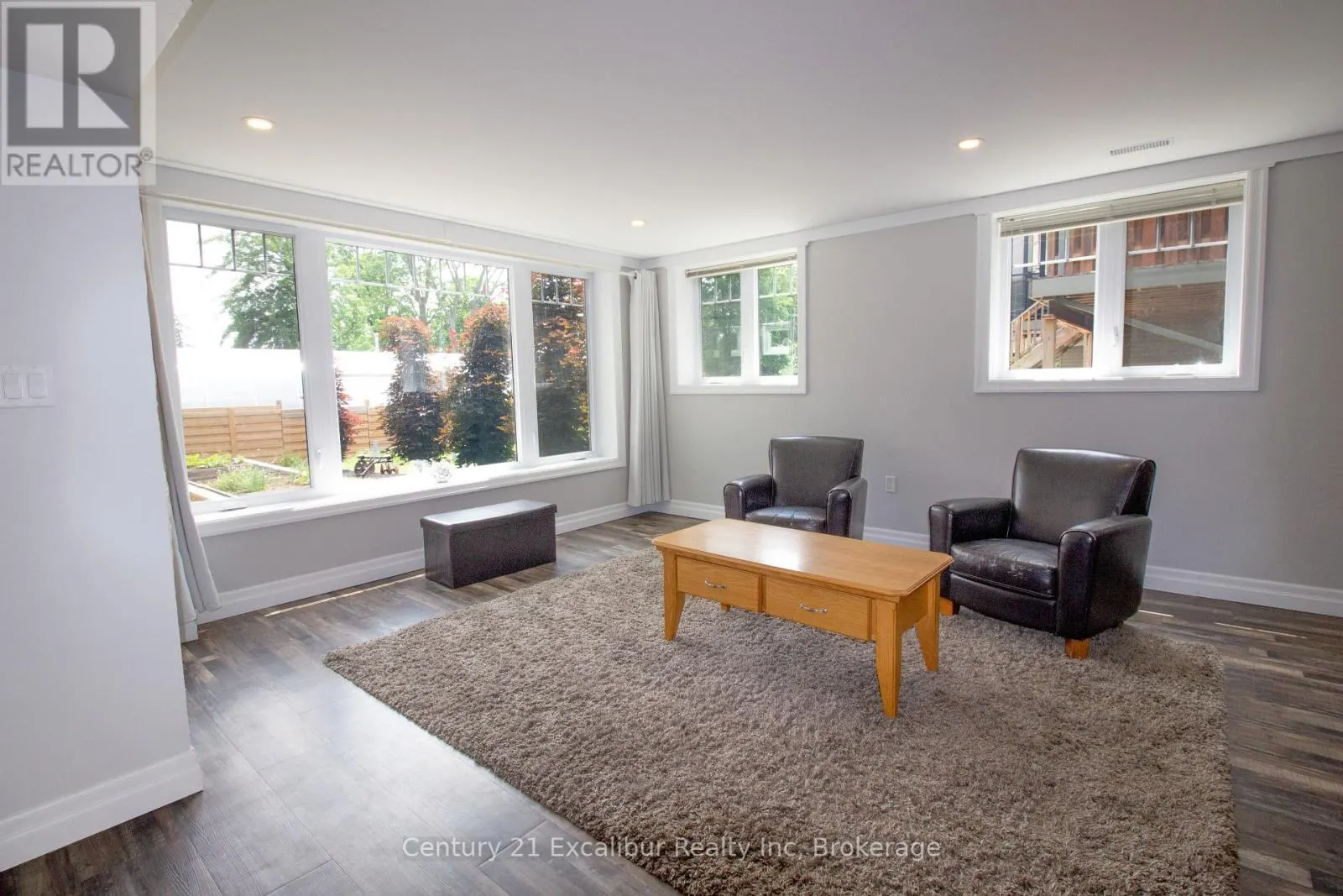 566 ST. PATRICK STREET E