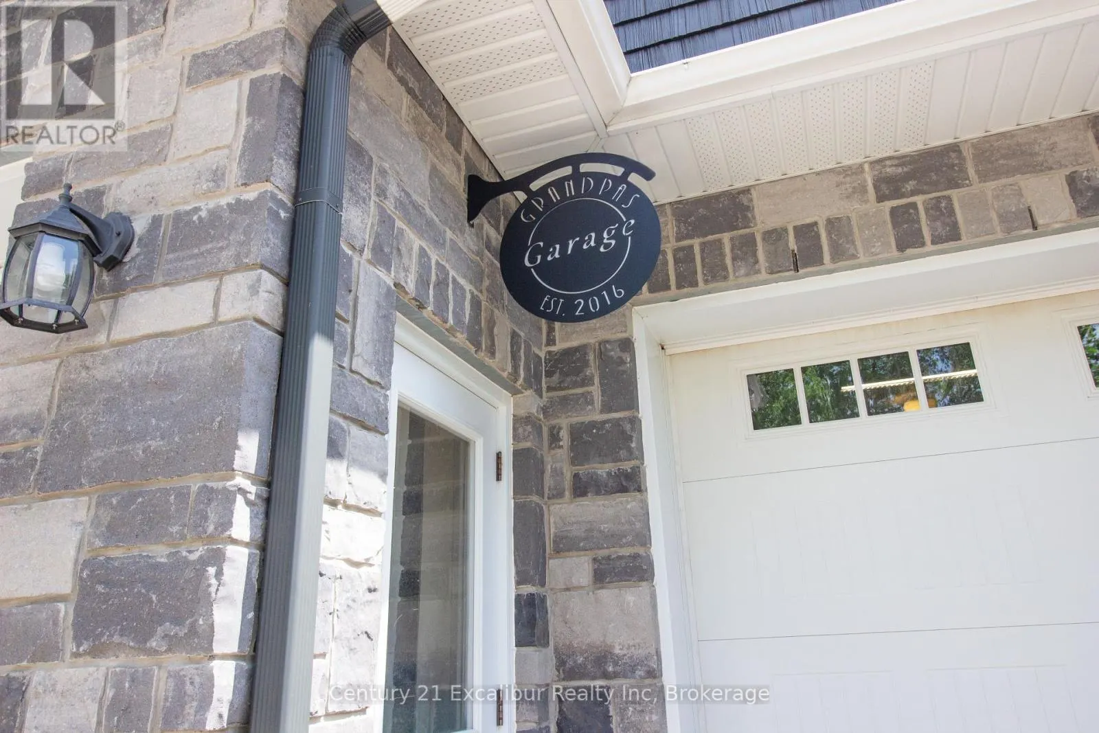 566 ST. PATRICK STREET E