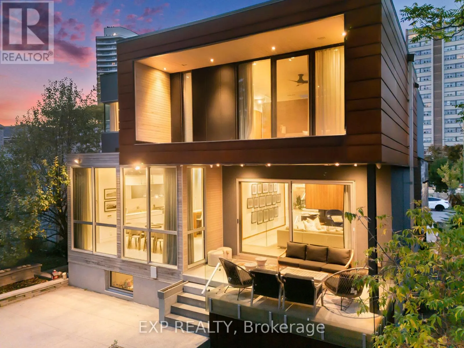 608 BYRON AVENUE