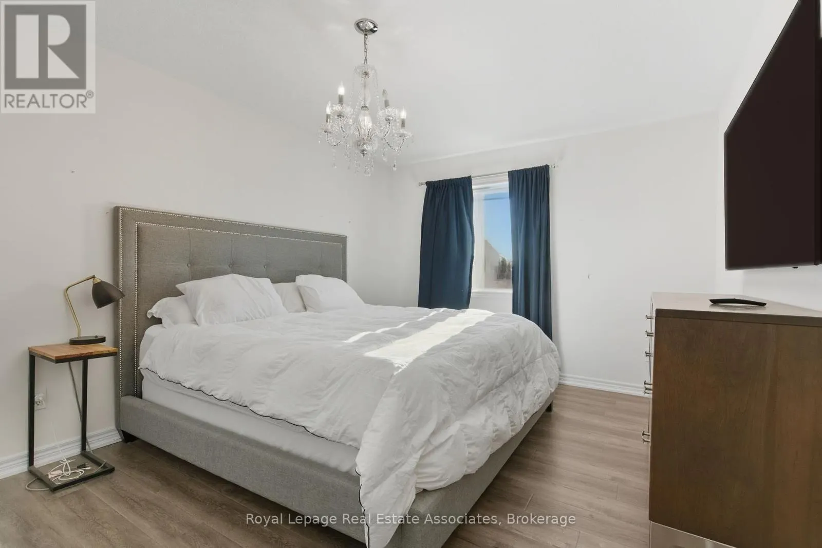 7 - 299 SKINNER ROAD