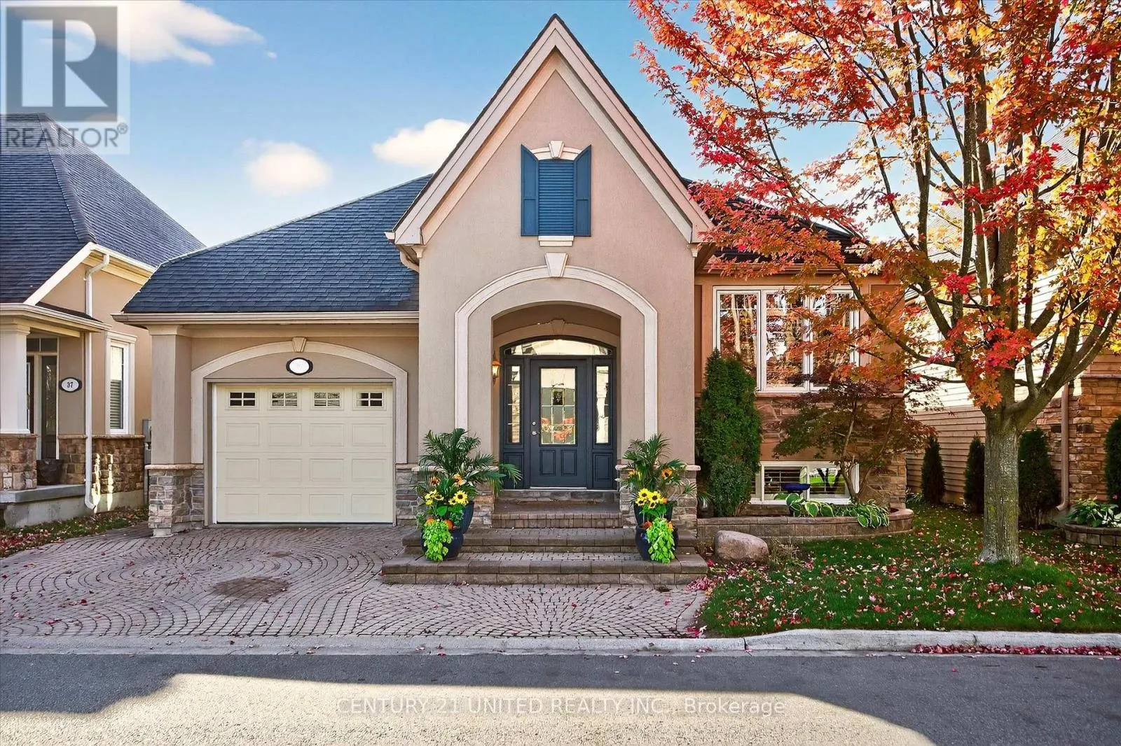 27 - 35 BRINTON DRIVE, #27