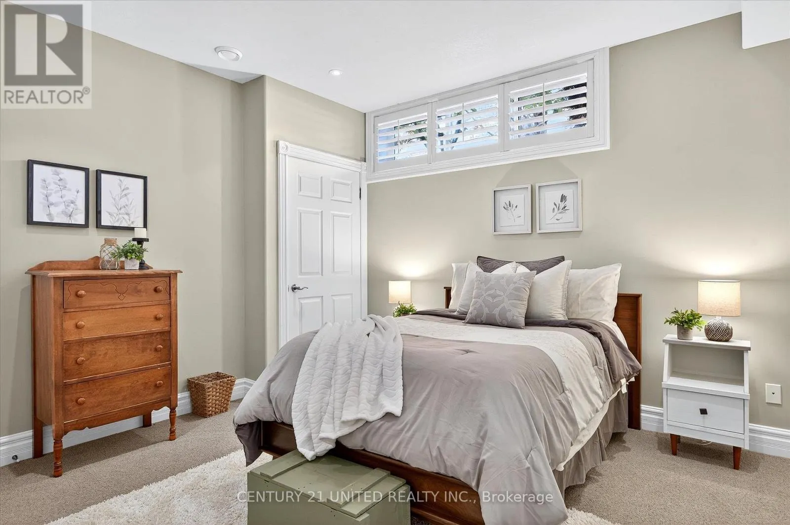 27 - 35 BRINTON DRIVE, #27