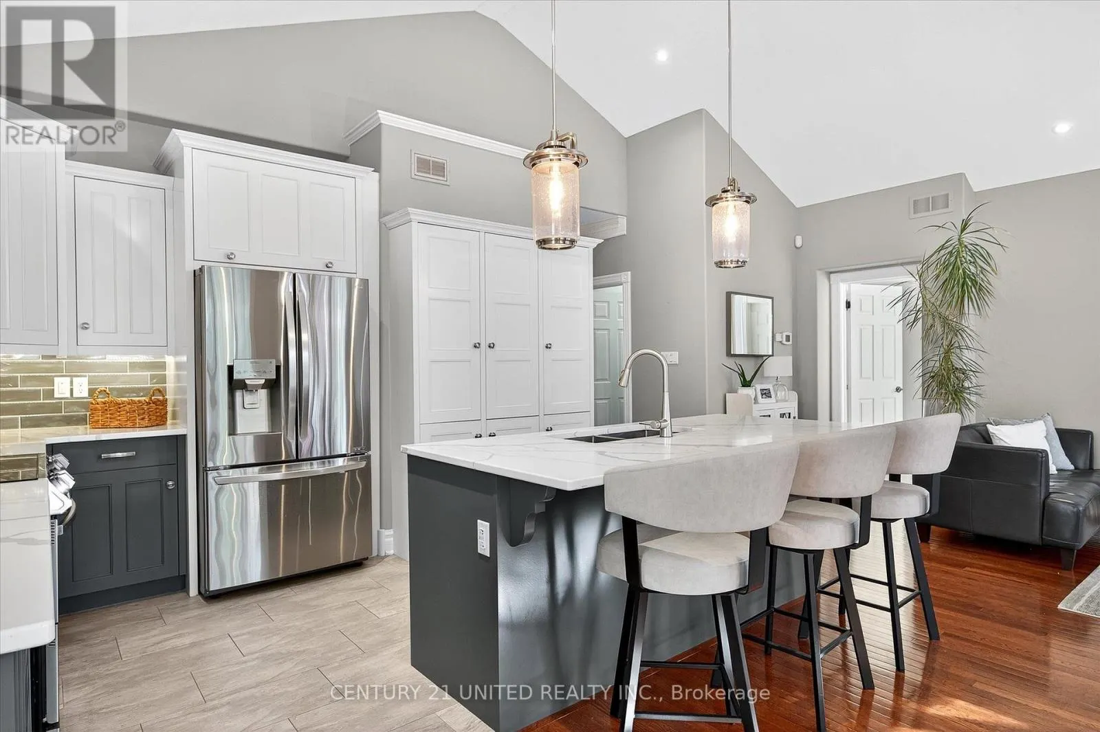 27 - 35 BRINTON DRIVE, #27