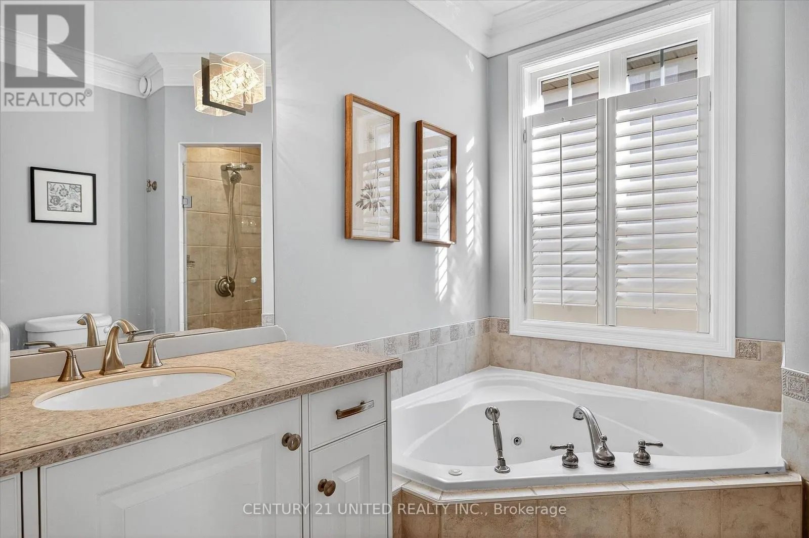 27 - 35 BRINTON DRIVE, #27