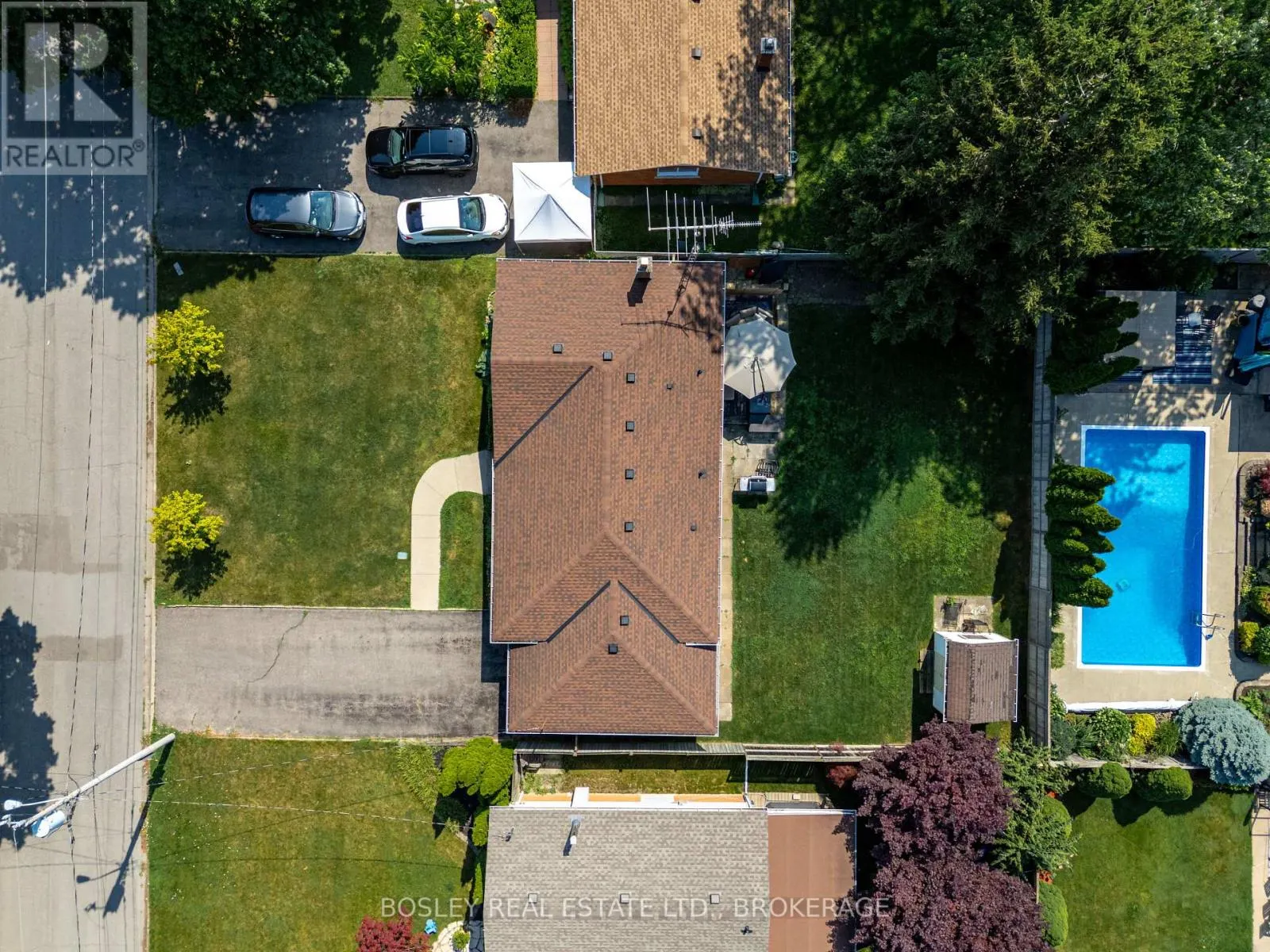 60 ROYAL MANOR DRIVE