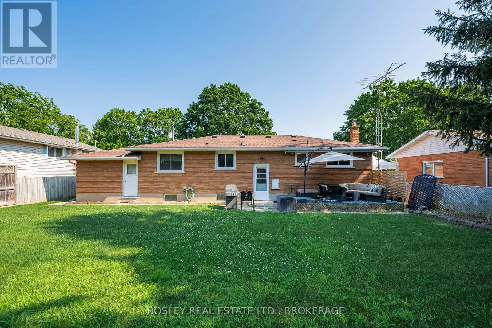 60 ROYAL MANOR DRIVE