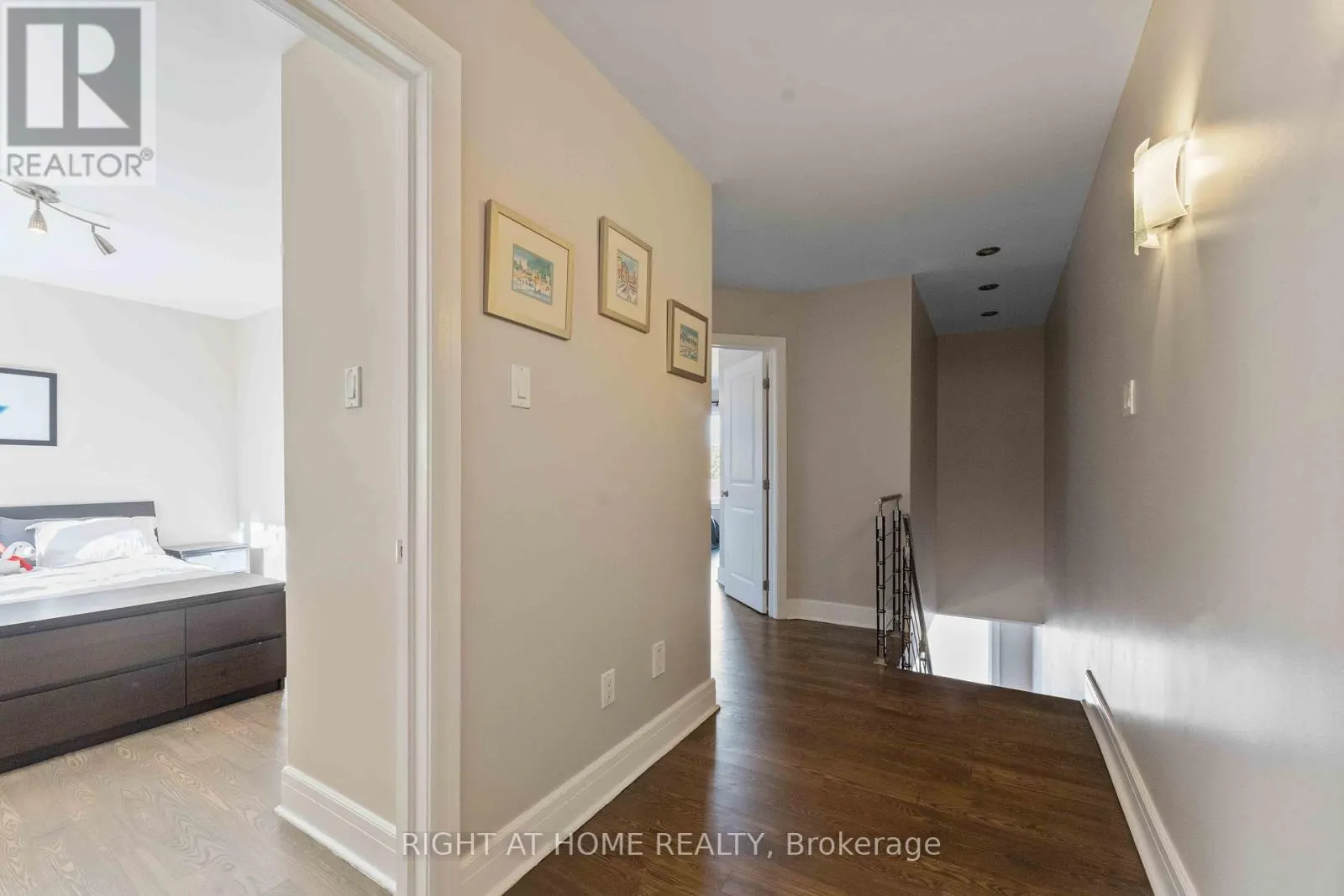 110 LITTLE LONDON PRIVATE