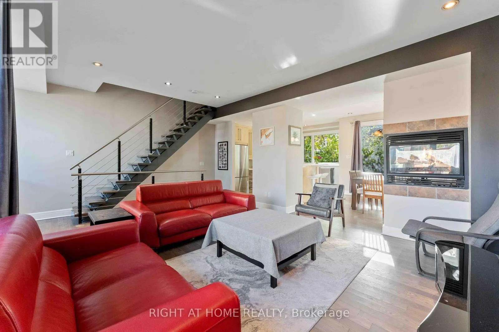 110 LITTLE LONDON PRIVATE