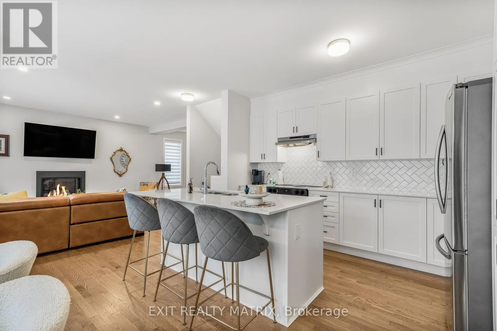 233 CONSERVANCY DRIVE