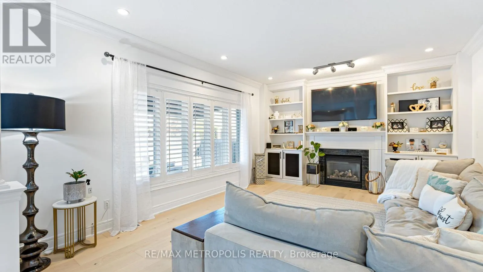 92 BOOKJANS DRIVE