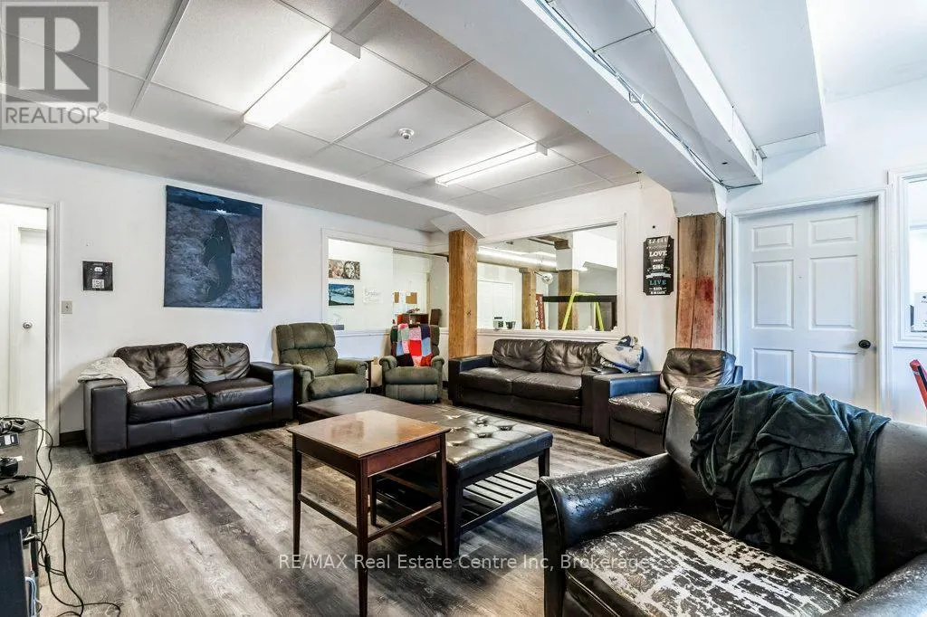 280 ST PATRICK STREET W