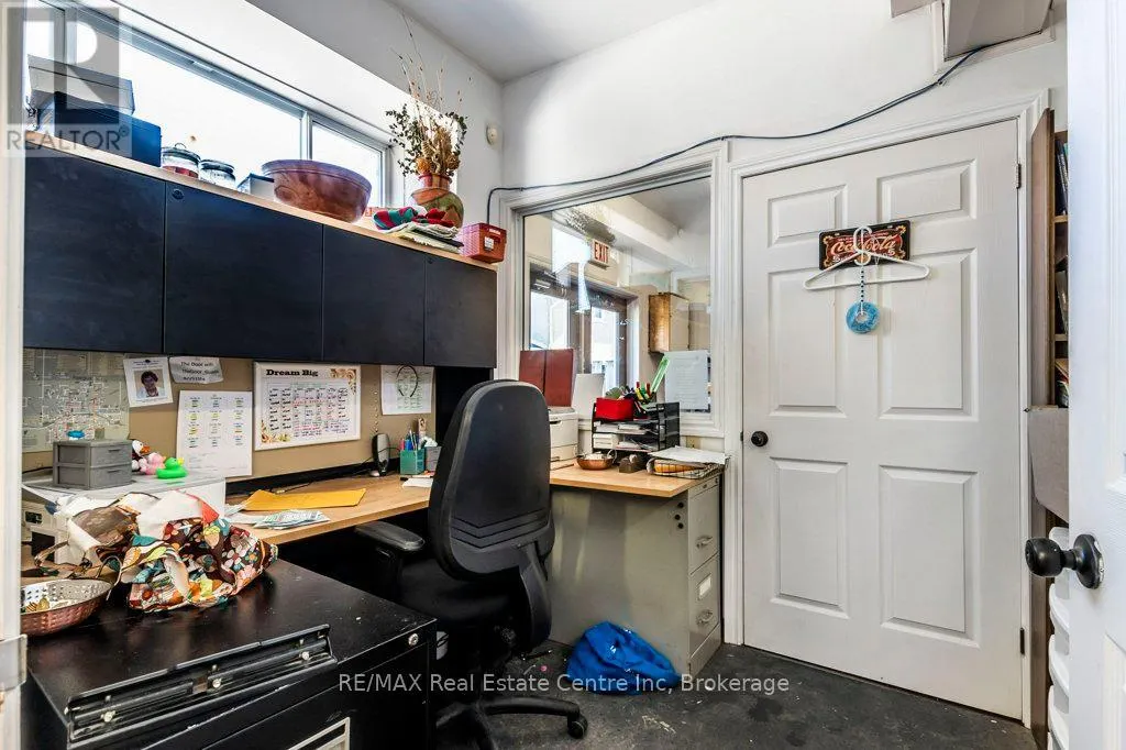 280 ST PATRICK STREET W