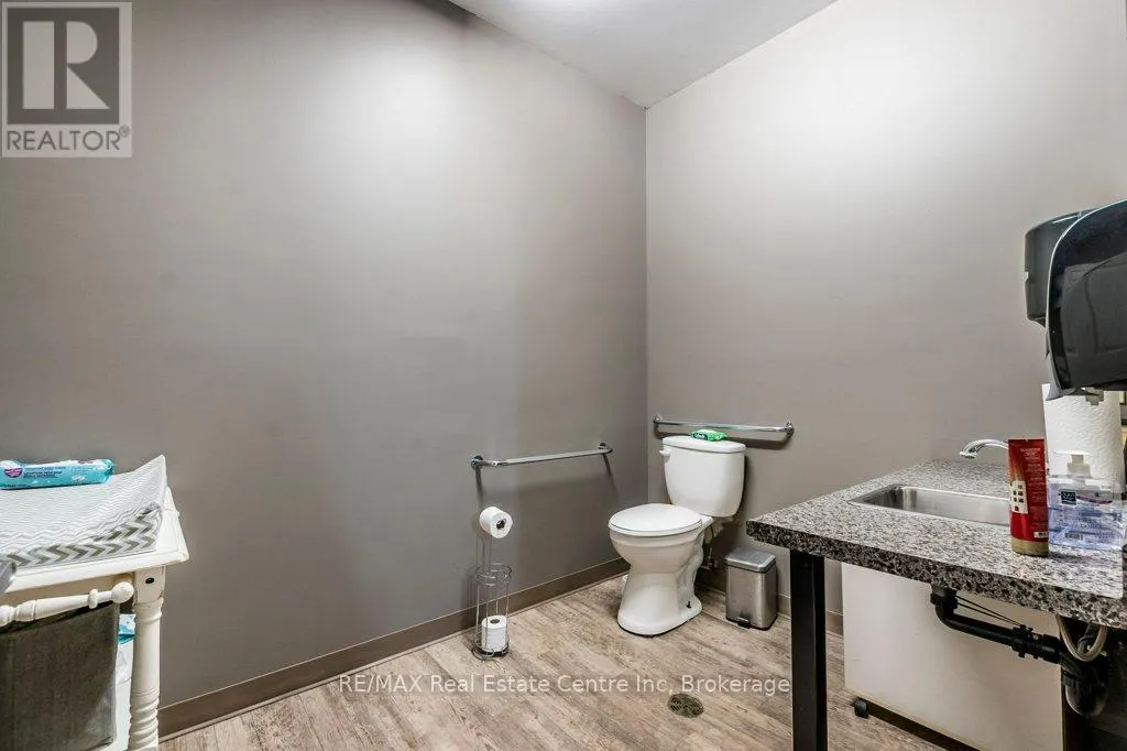 280 ST PATRICK STREET W