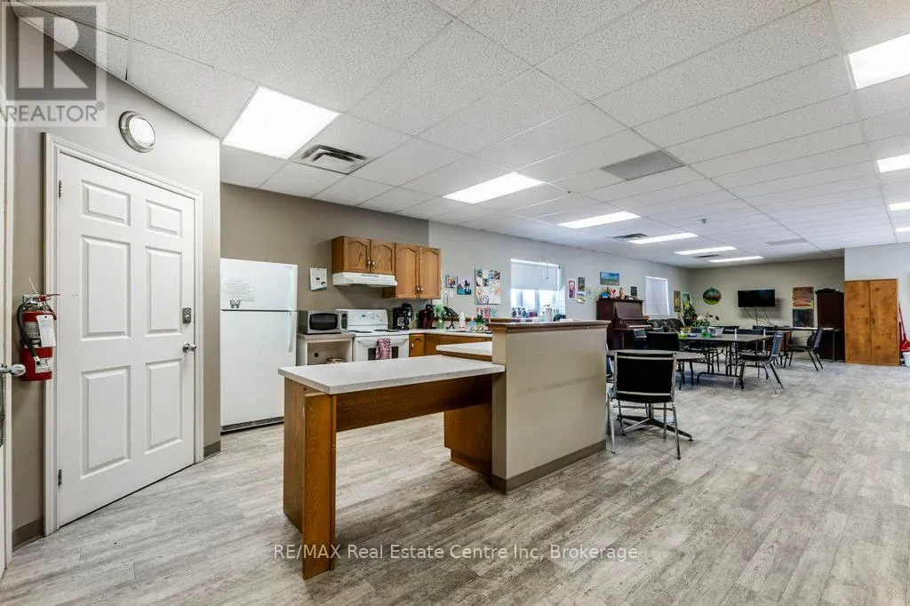 280 ST PATRICK STREET W