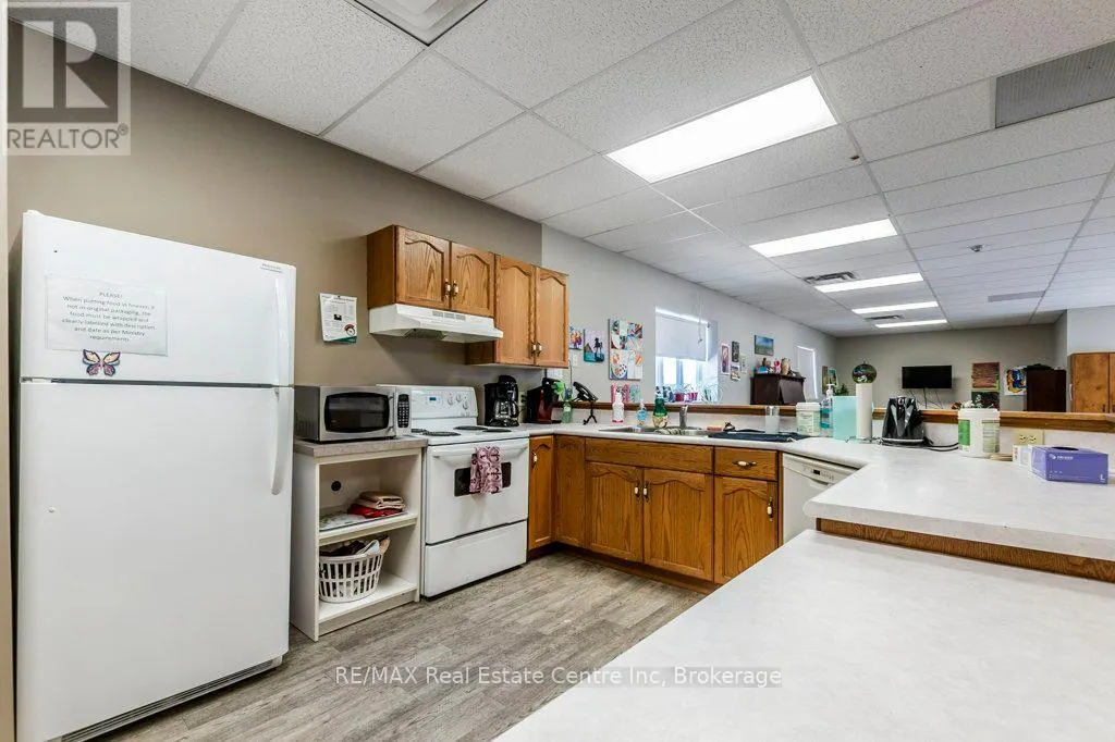 280 ST PATRICK STREET W