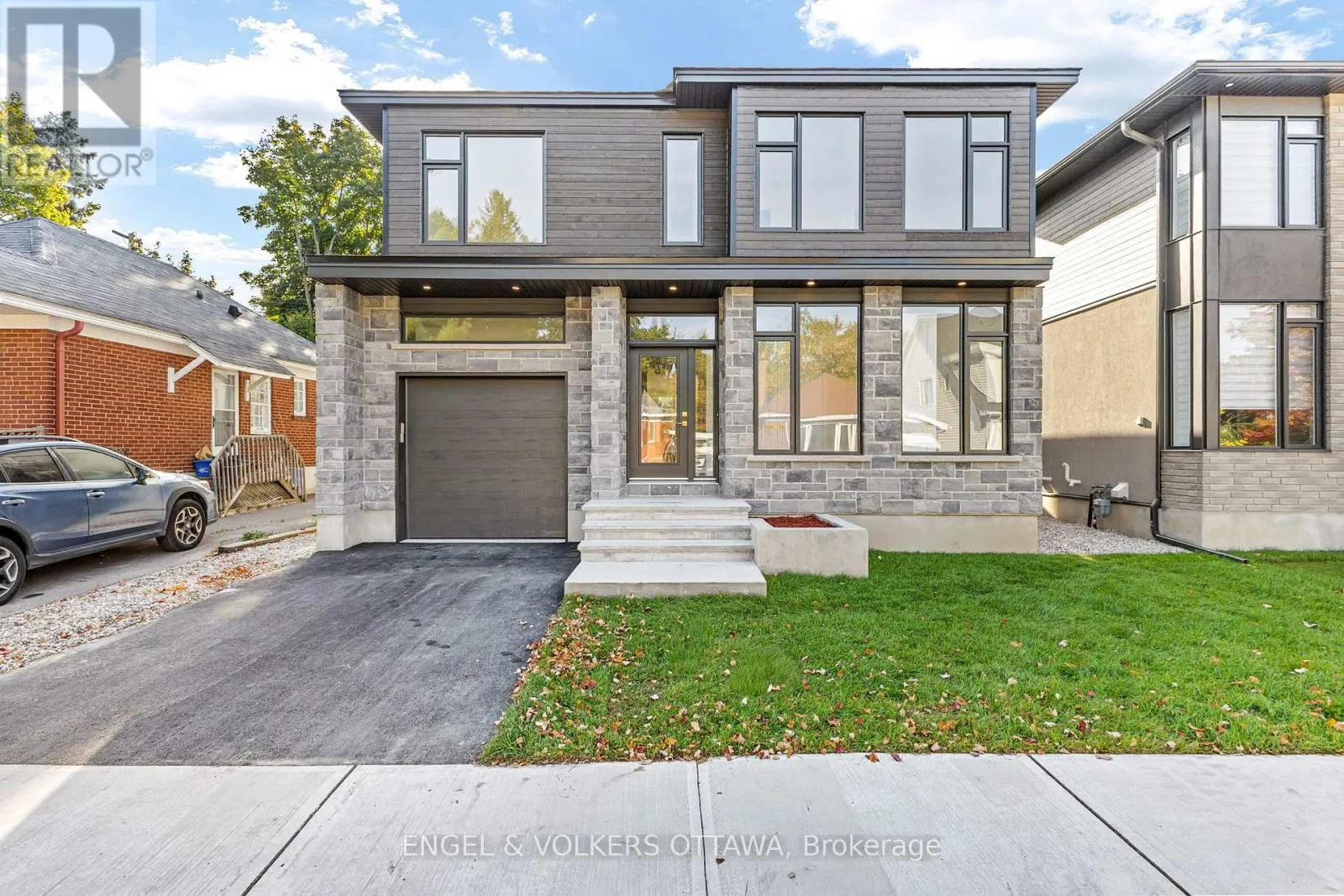48 MCNAUGHTON AVENUE