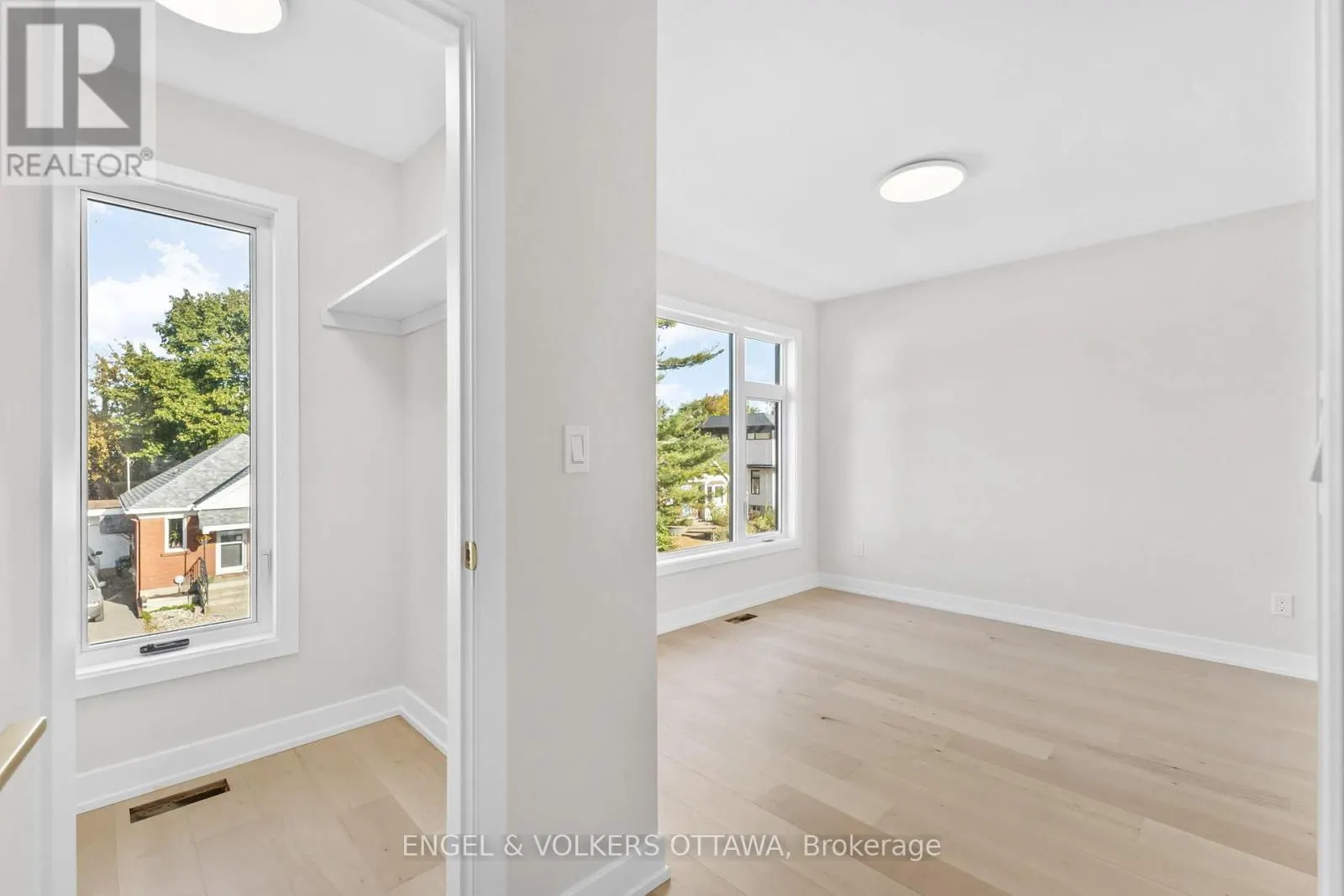 48 MCNAUGHTON AVENUE