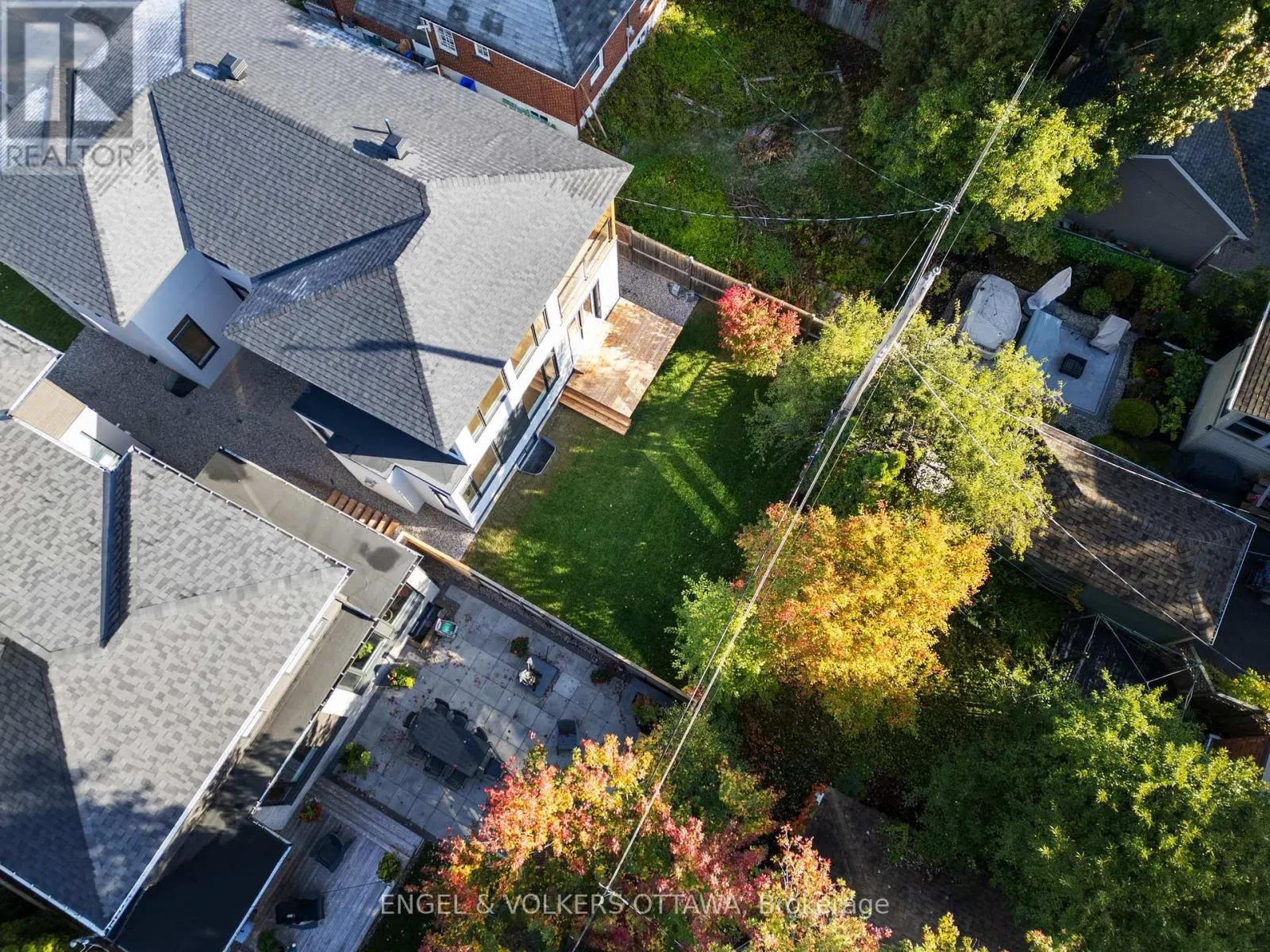 48 MCNAUGHTON AVENUE