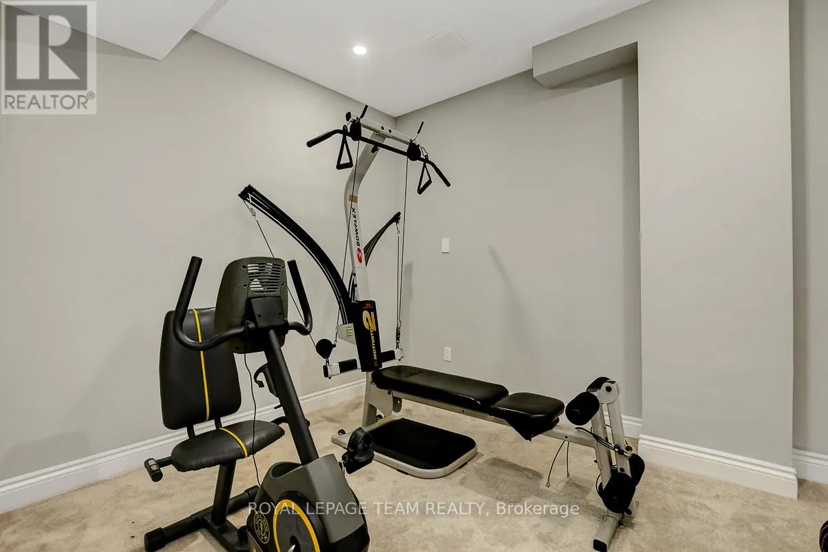 879 PERCIVAL CRESCENT
