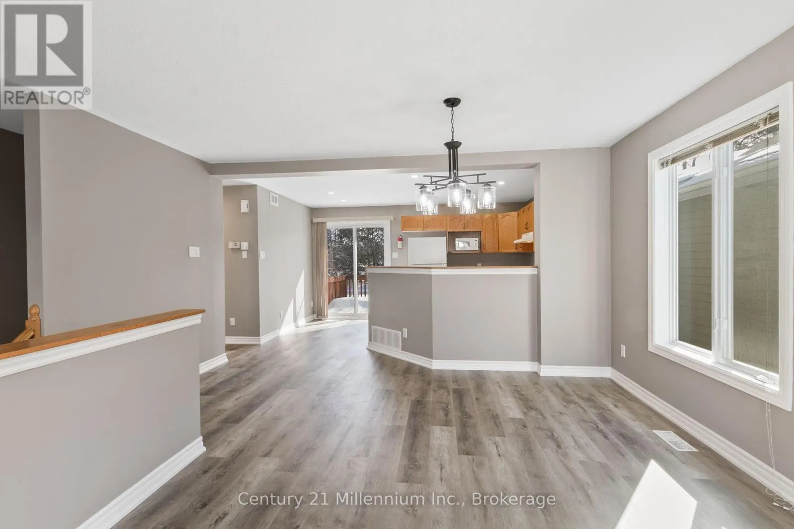 33 BIRCHWOOD COURT