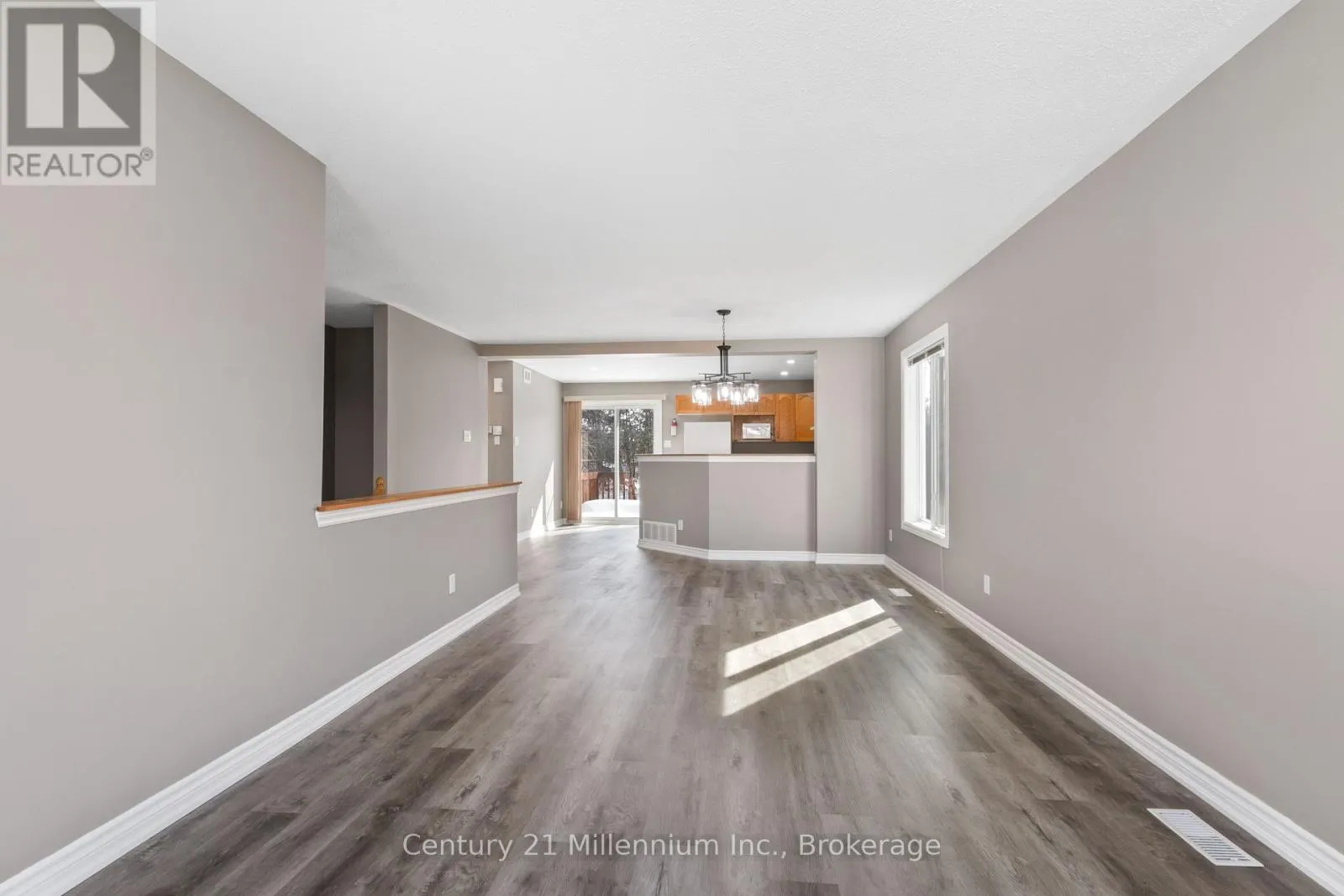 33 BIRCHWOOD COURT