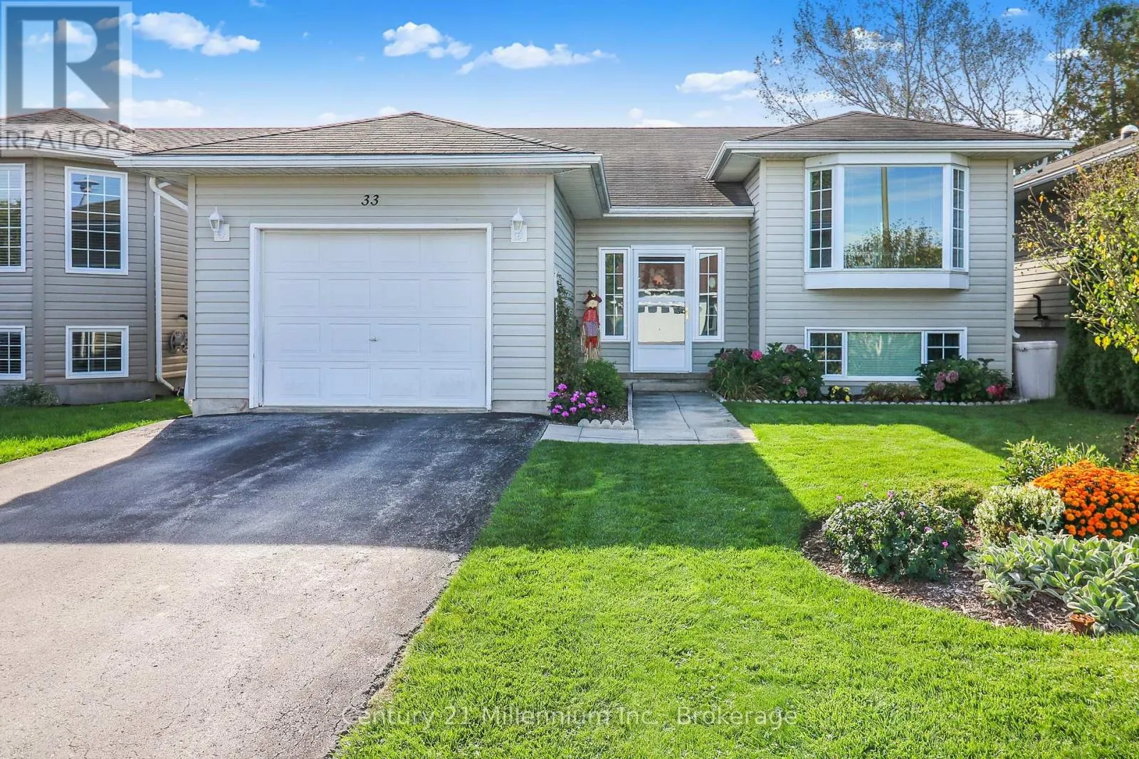 33 BIRCHWOOD COURT