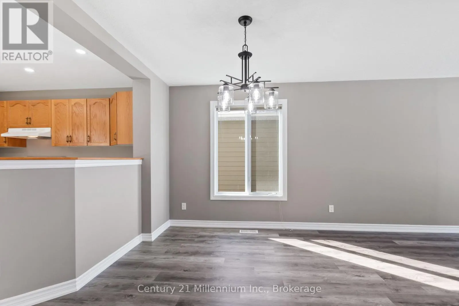 33 BIRCHWOOD COURT