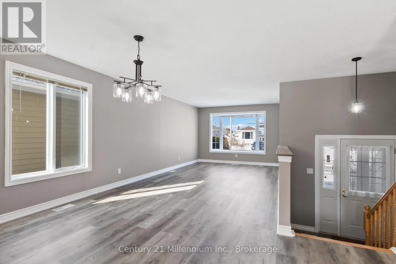 33 BIRCHWOOD COURT