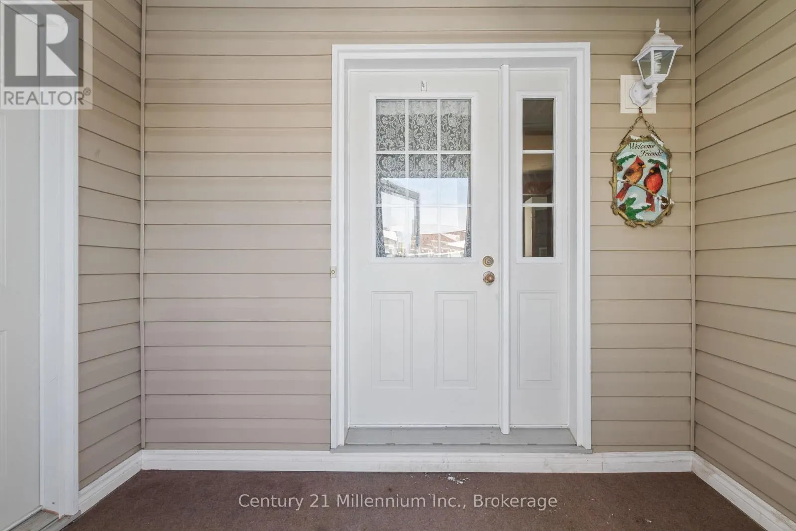 33 BIRCHWOOD COURT