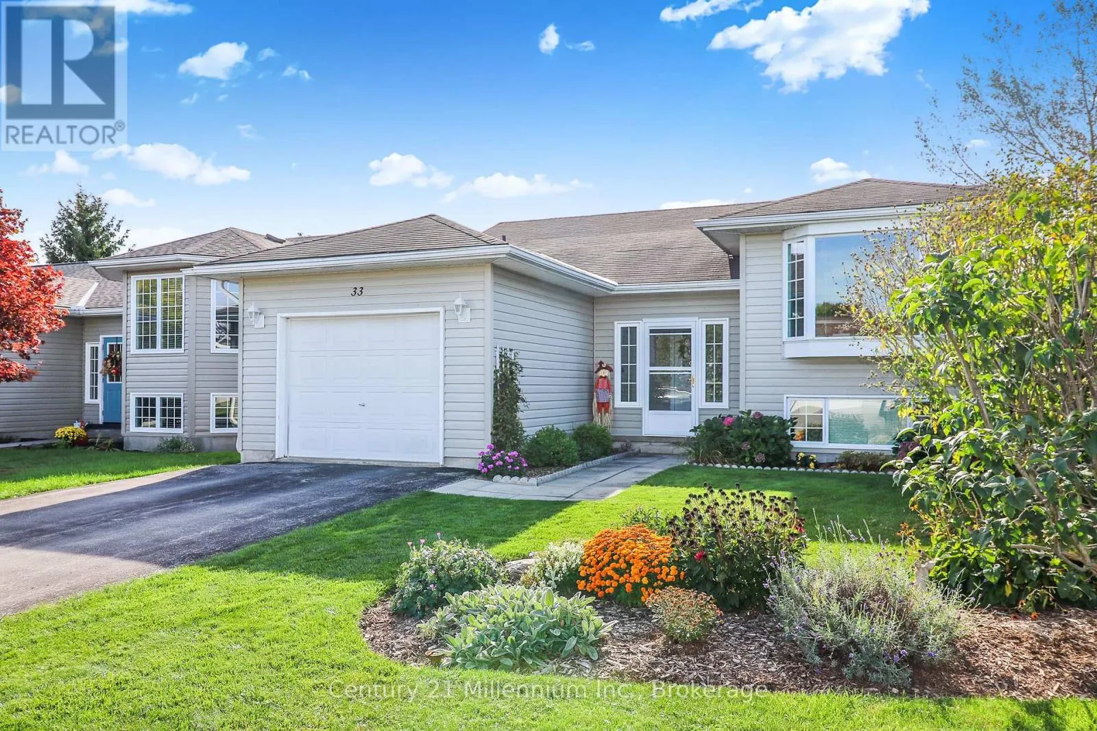 33 BIRCHWOOD COURT