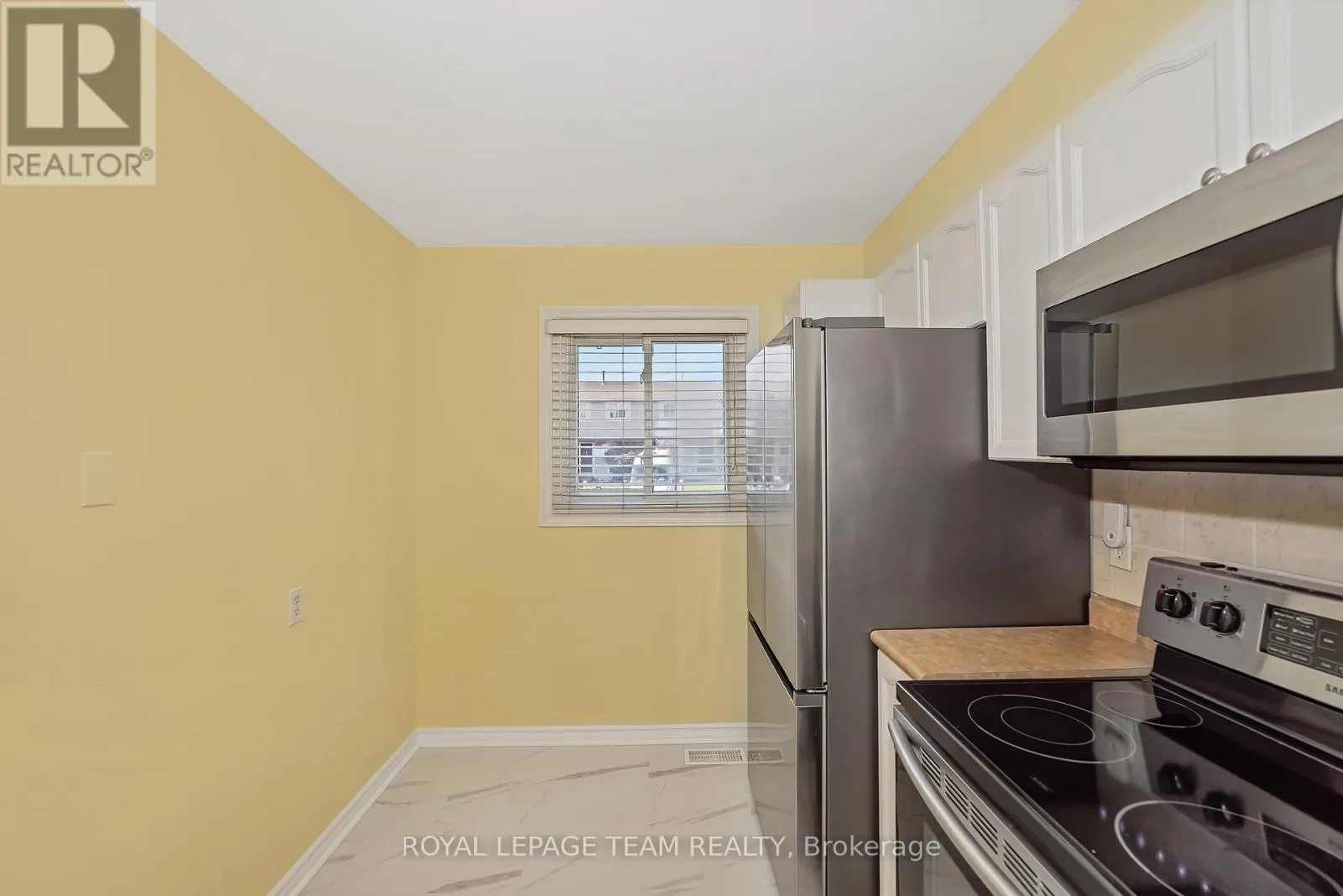 1844 STONEHENGE CRESCENT