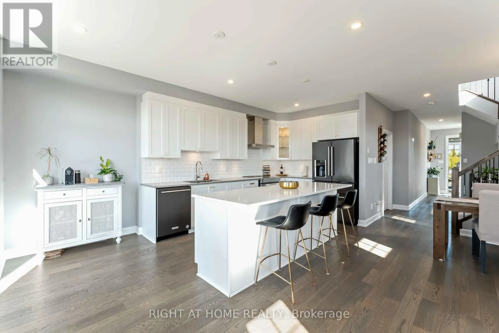 177 BANDELIER WAY