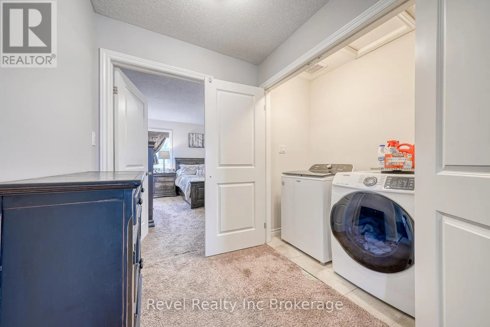 2 BROOKFIELD COURT