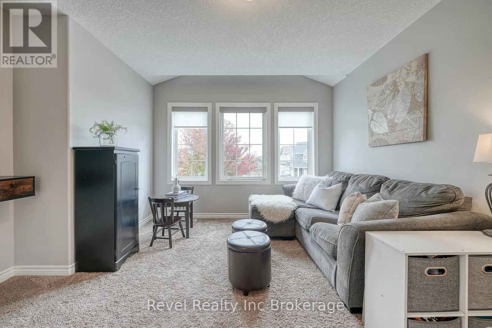 2 BROOKFIELD COURT
