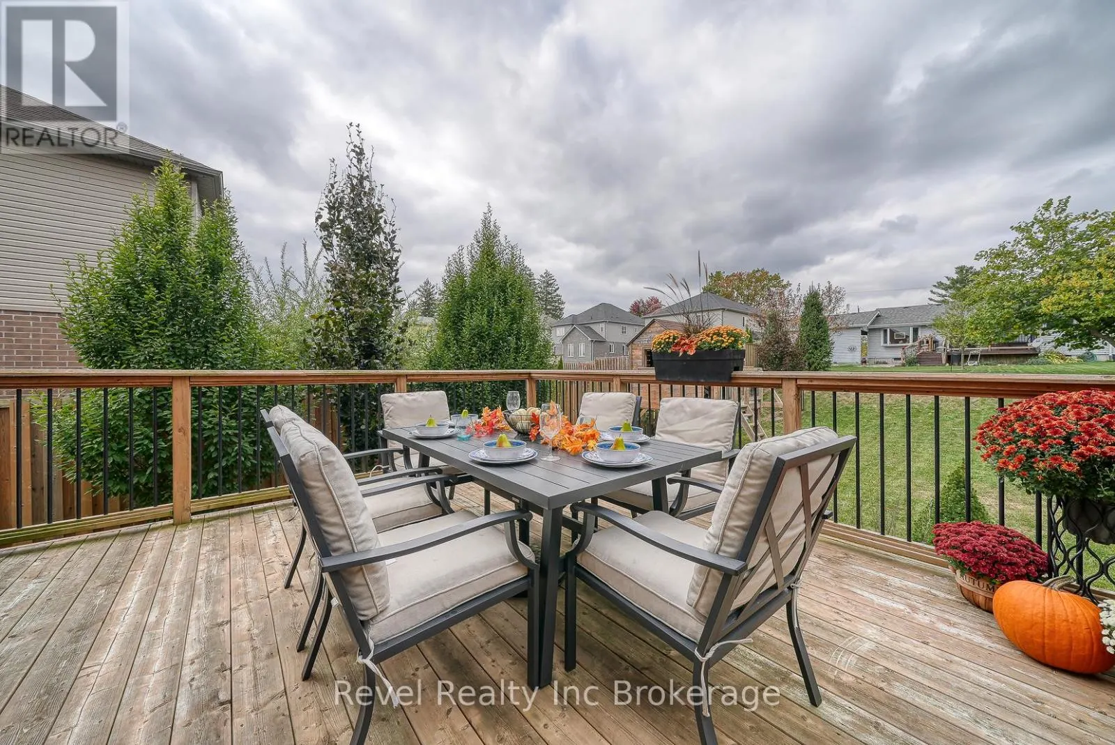 2 BROOKFIELD COURT