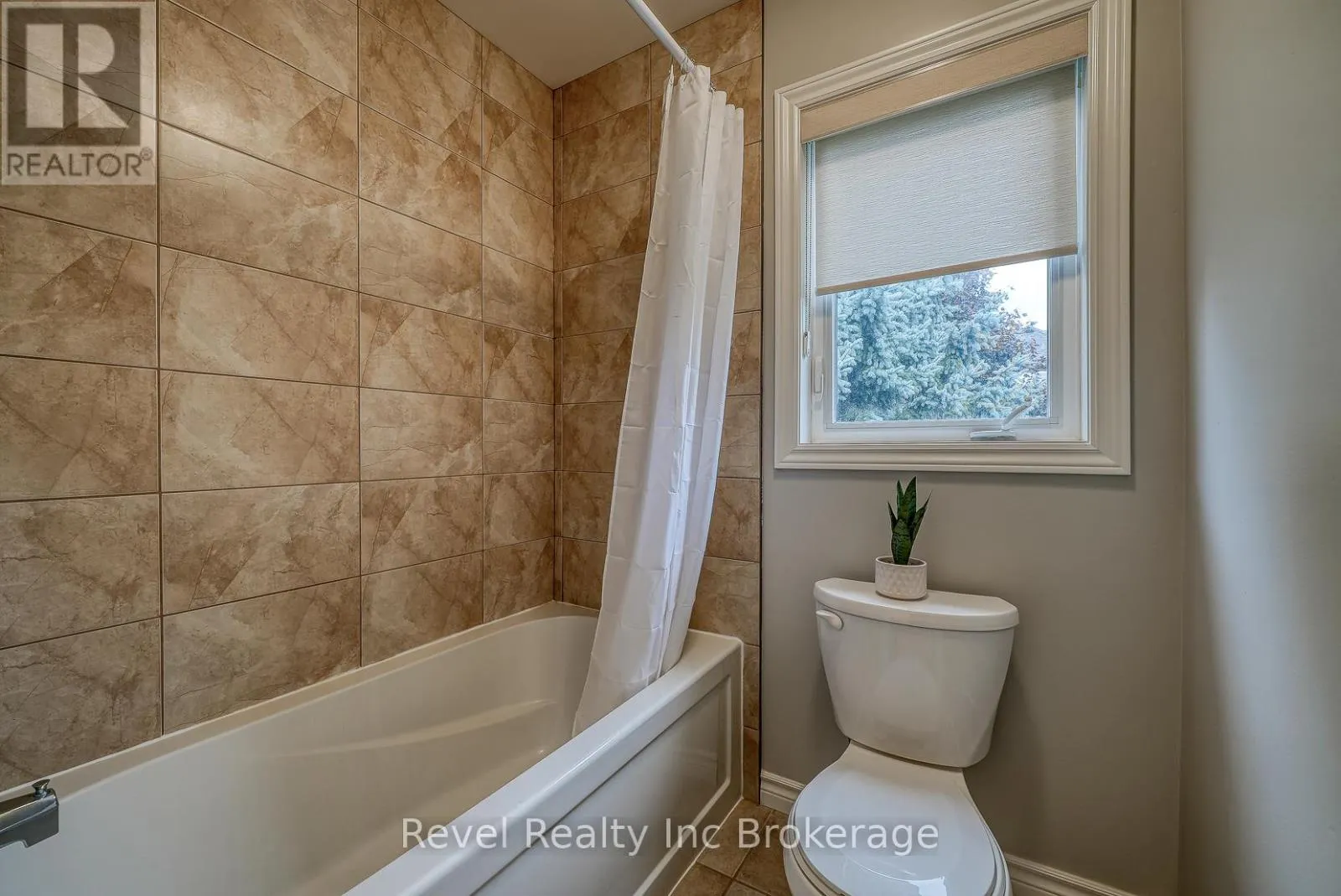 2 BROOKFIELD COURT