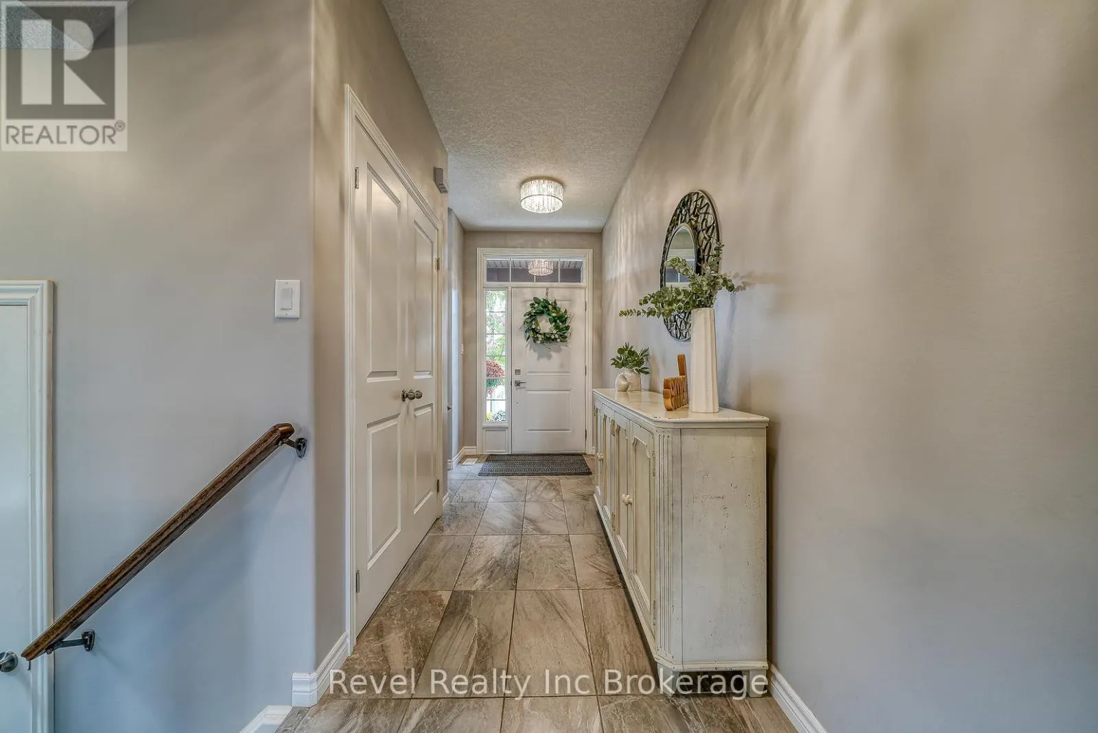 2 BROOKFIELD COURT