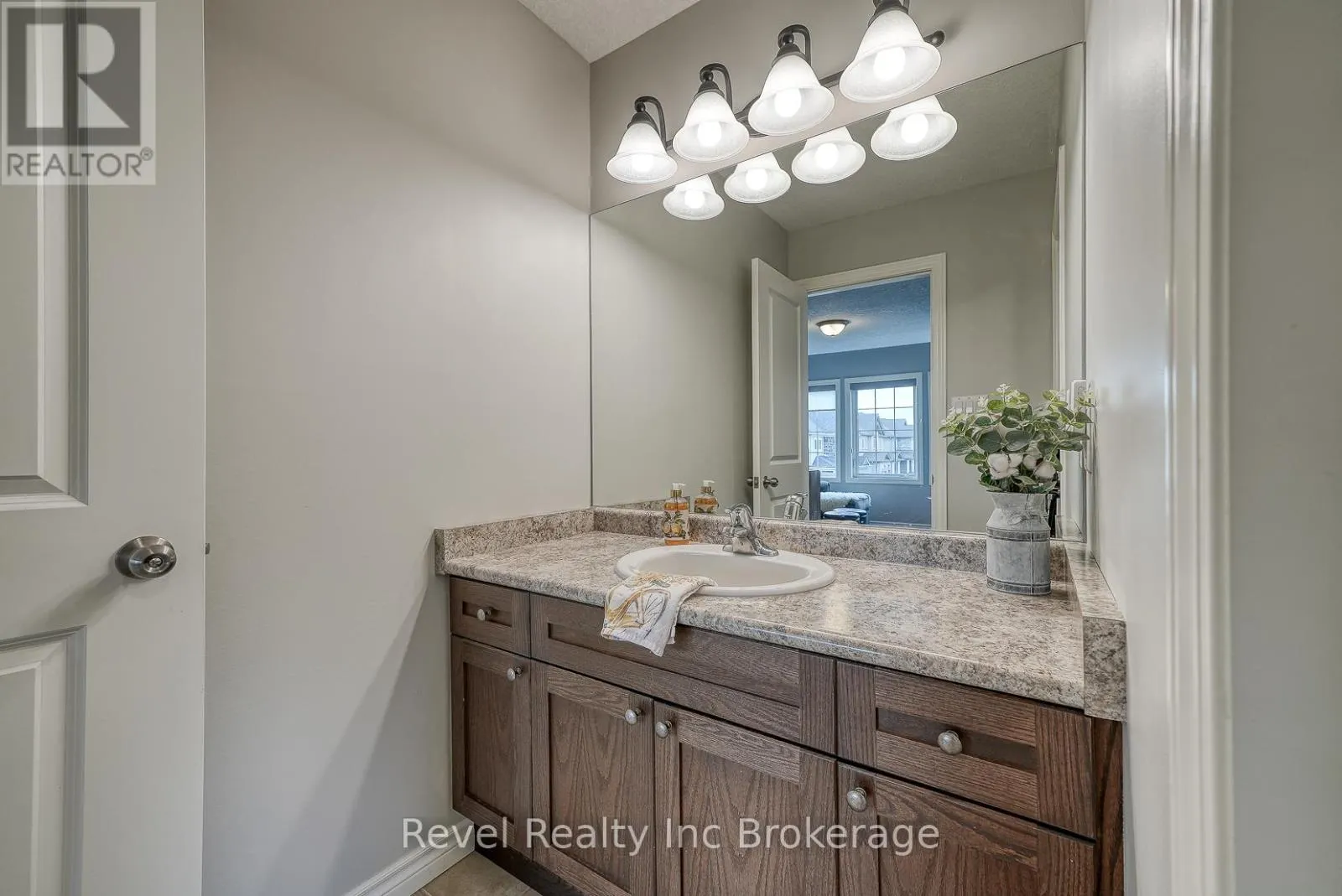 2 BROOKFIELD COURT