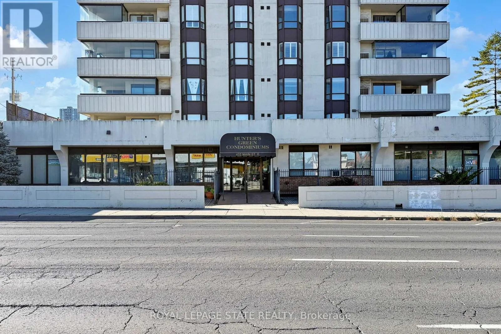 1002 - 432 MAIN STREET